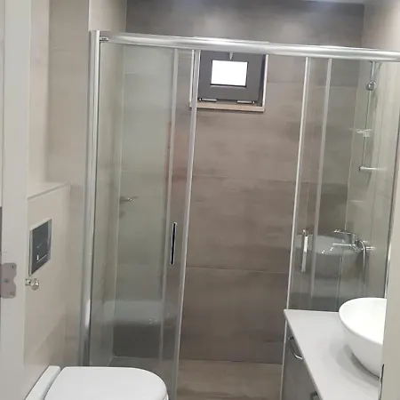6 Location, Close To Beaches And Anywhere Апартаменты *
