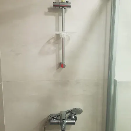 Apartment 6 Location, Close To Beaches And Anywhere