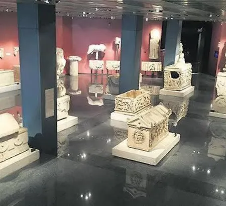 6 Location, Close To Beaches And Anywhere