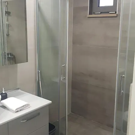 6 Location, Close To Beaches And Anywhere *