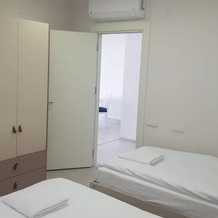 Apartment 6 Location, Close To Beaches And Anywhere *