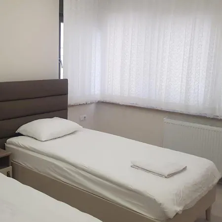 6 Location, Close To Beaches And Anywhere Apartman